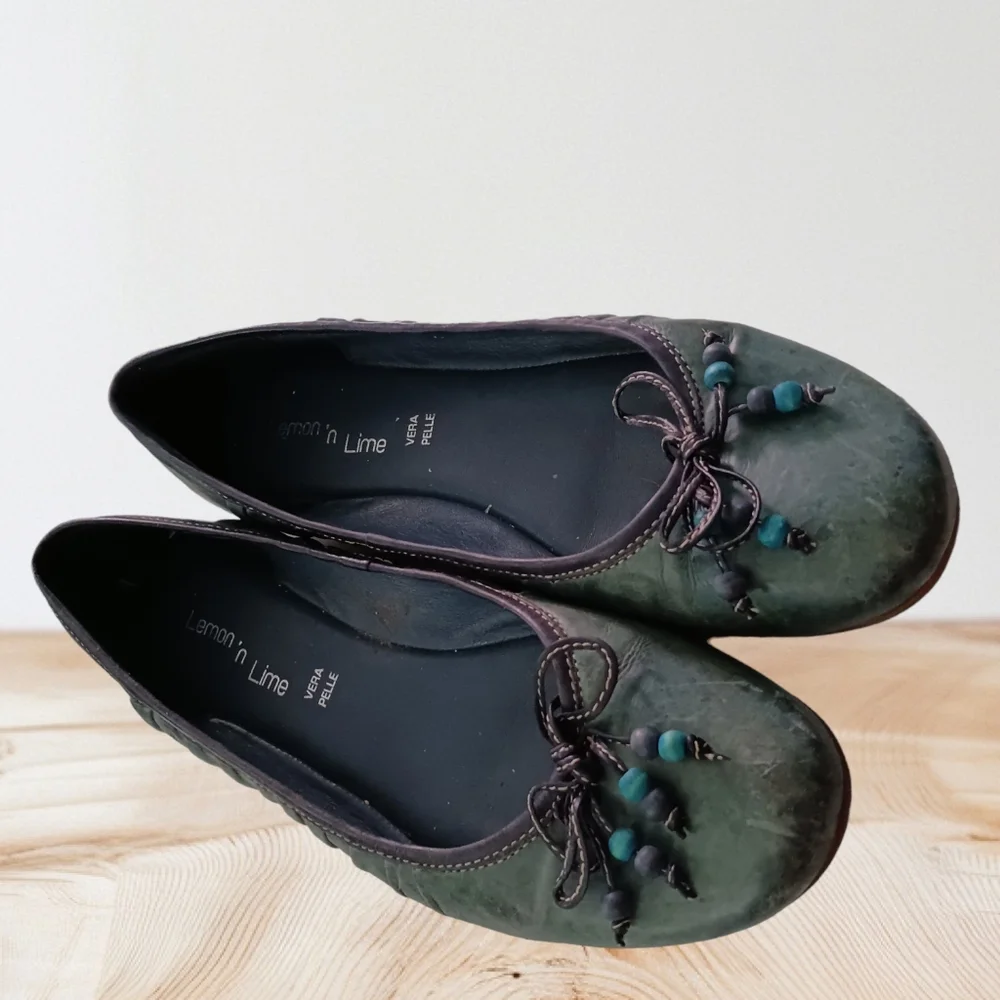 Lemon N Lime Shoe Flats Green Bow Beads Size 9 Romania Casual - Picture 7 of 12